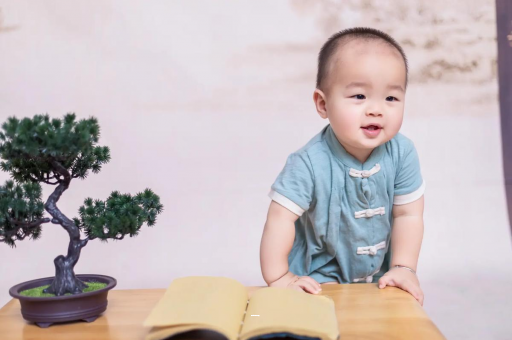 日喀则孕妇显怀是几个月